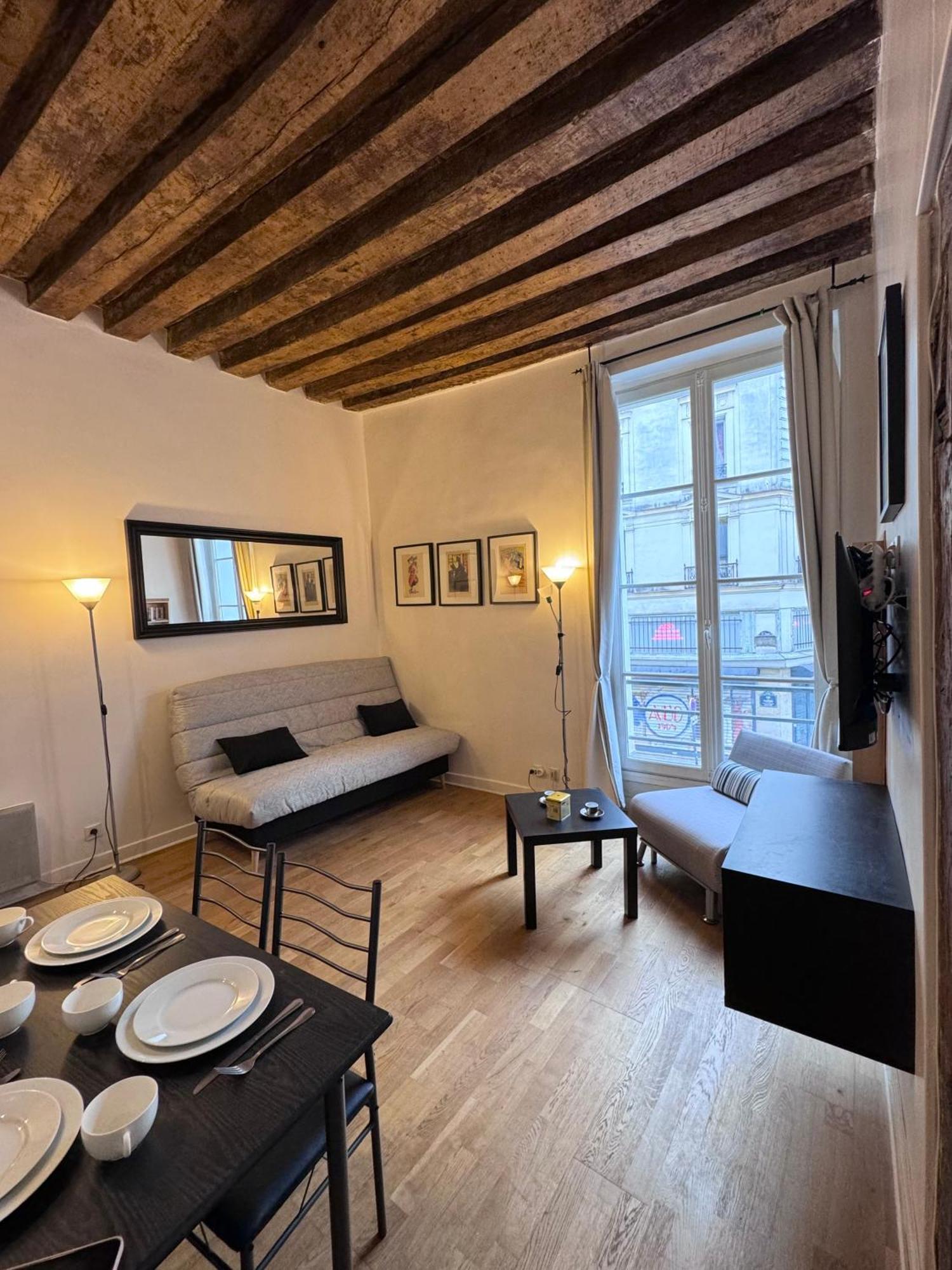 Appartement Typique Parisien Au Coeur Du Marais Exteriér fotografie